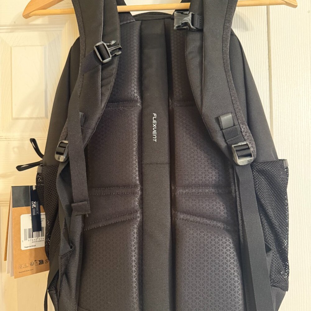 The North Face Vault Backpack - Picture 2 of 2